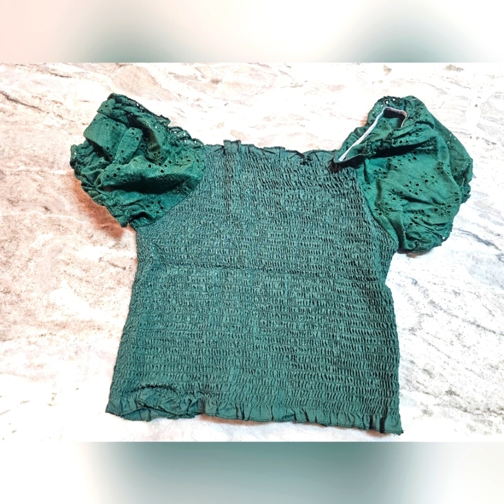NEW! SHEIN Forest Green Smocked Puff Sleeve Eyelet Crop Top – Size L